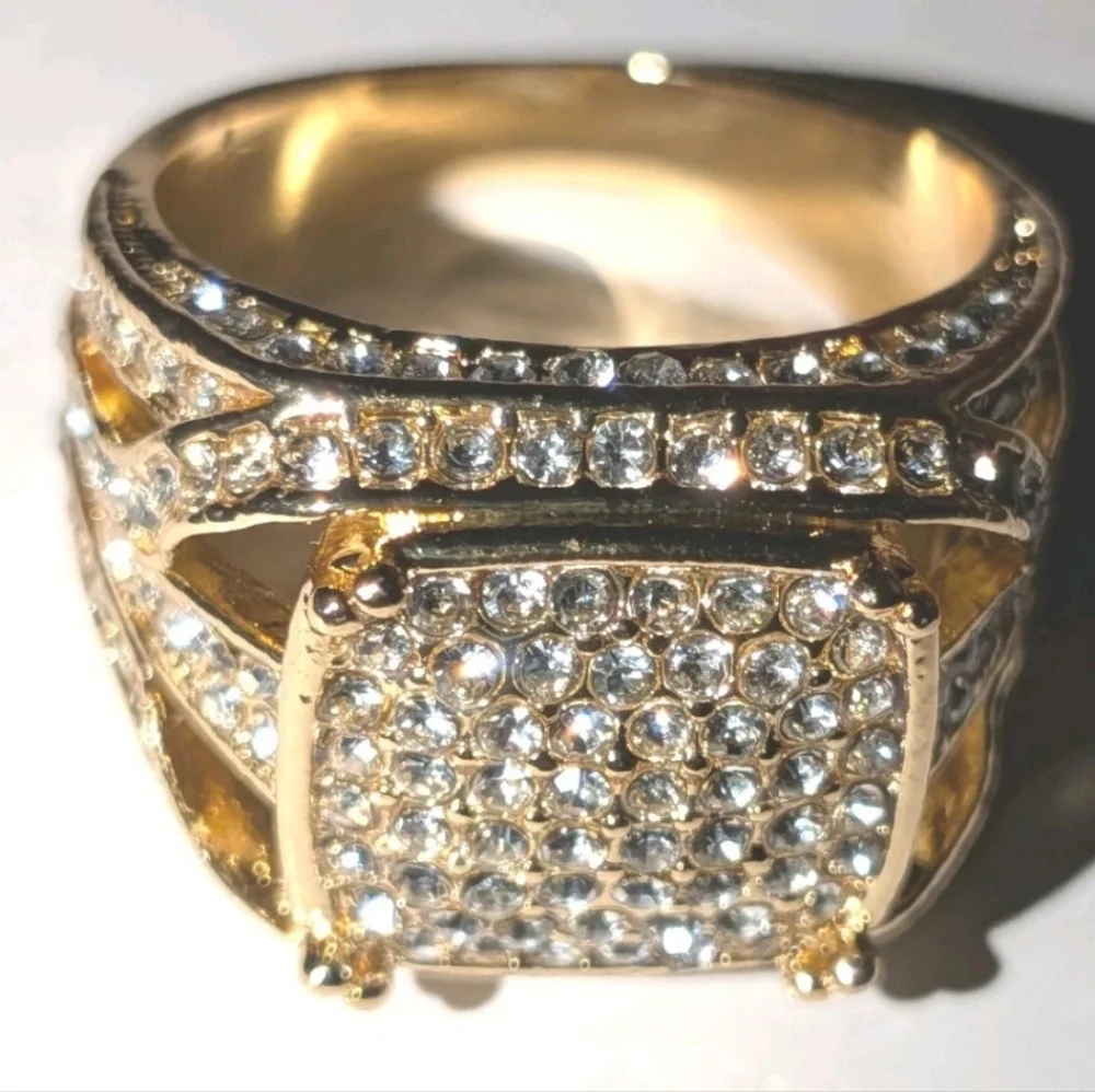 Gold and Silver Diamond Pavé Rings with Intricate Designs